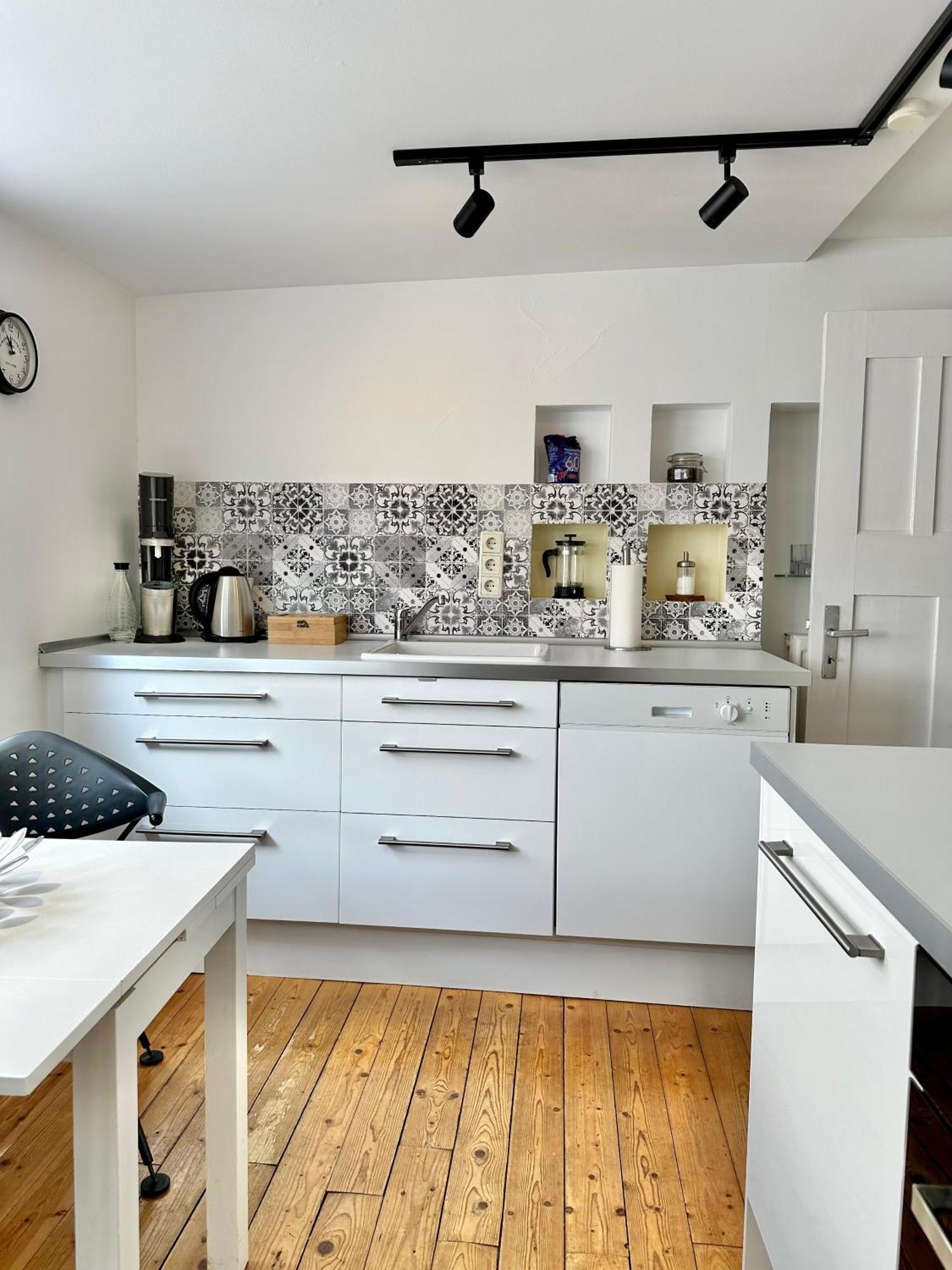 Schoenes City-Apartment Mit 2 Schlafzimmer, Parkplatz, Ruhig Und Hell, D46-Dg Oldenburg Kültér fotó