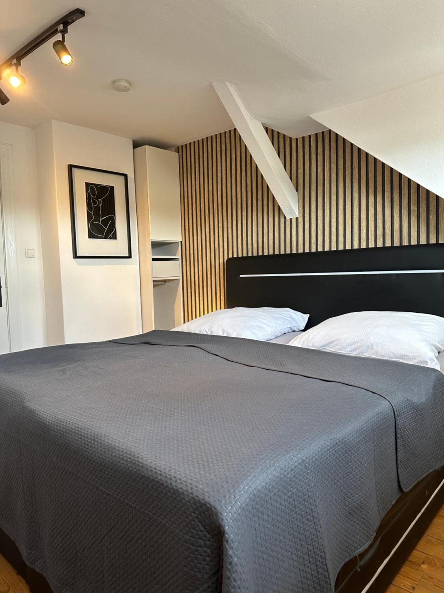 Schoenes City-Apartment Mit 2 Schlafzimmer, Parkplatz, Ruhig Und Hell, D46-Dg Oldenburg Kültér fotó