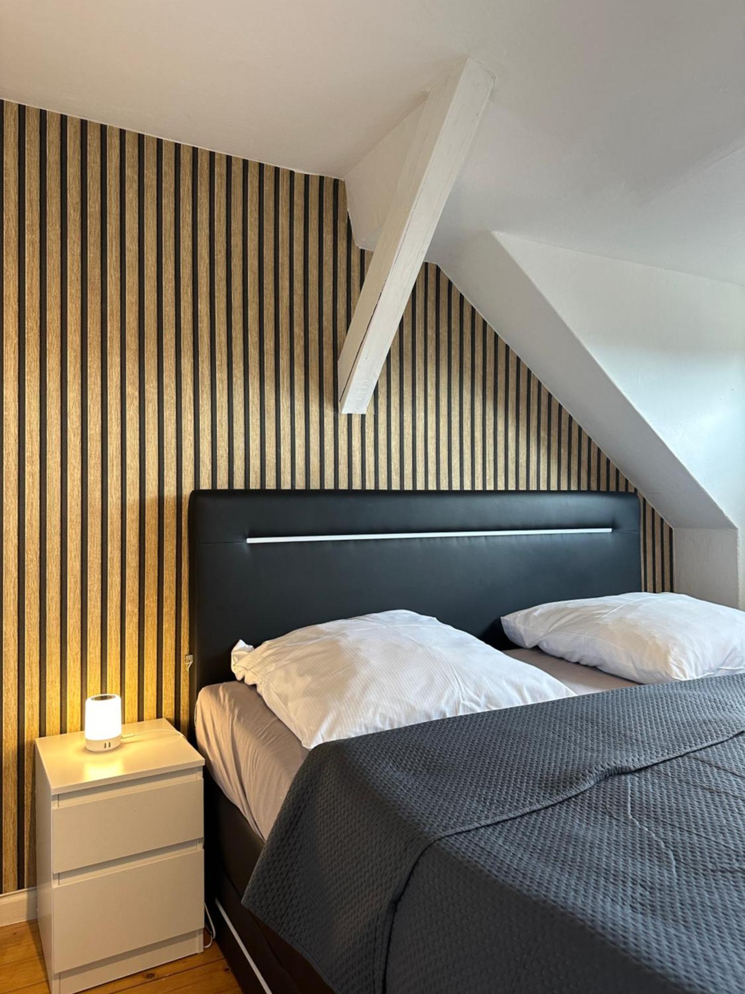 Schoenes City-Apartment Mit 2 Schlafzimmer, Parkplatz, Ruhig Und Hell, D46-Dg Oldenburg Kültér fotó